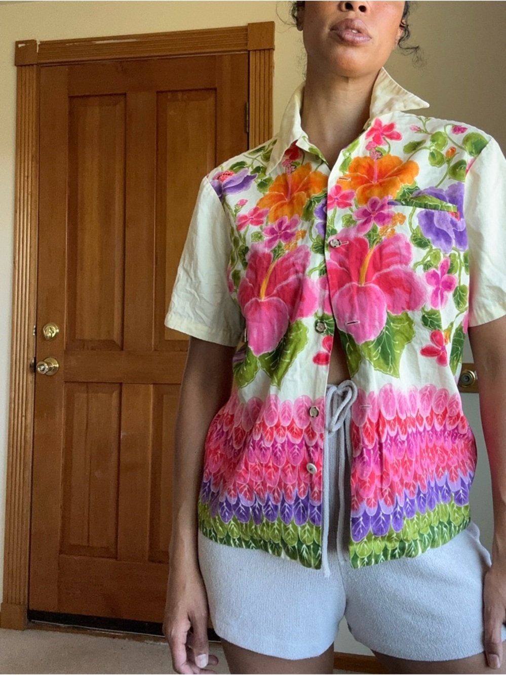 Authentic women’s Hawaiian shirt